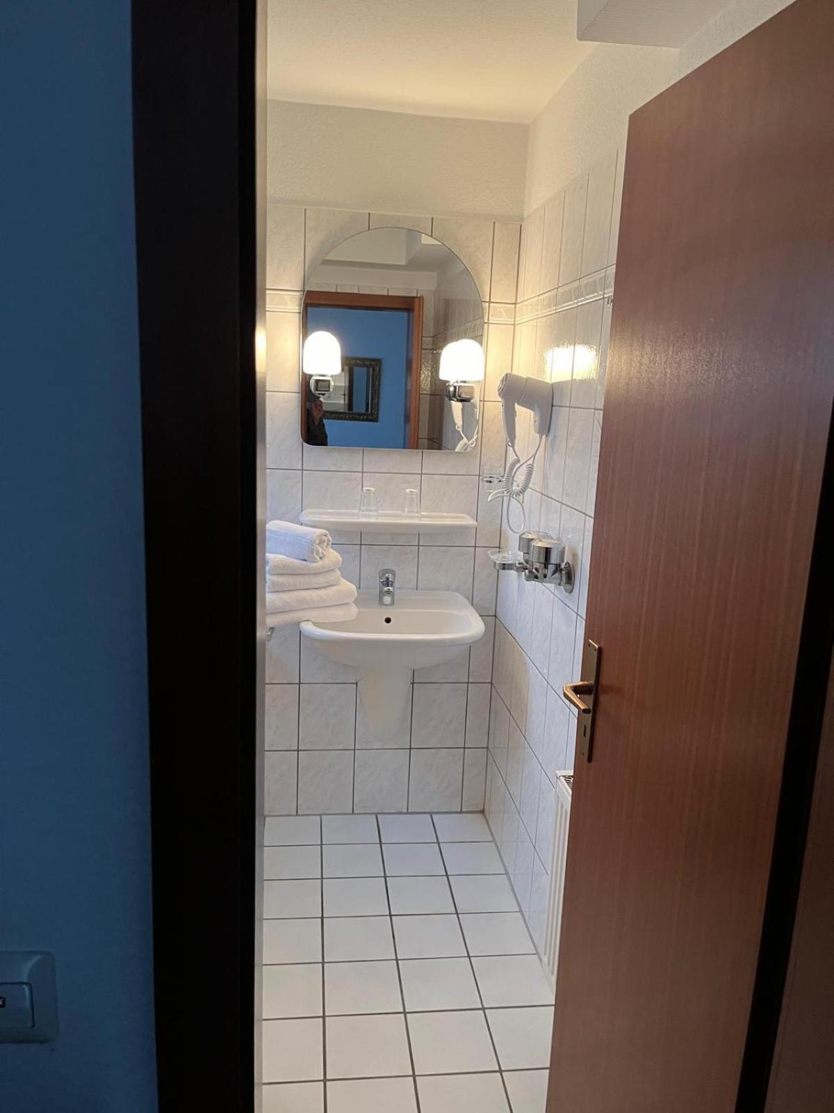 Haus Meyne Apartment บาด ฟาลลิงบอสเทล ภายนอก รูปภาพ